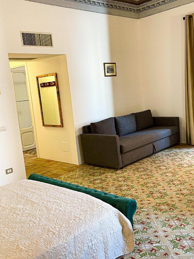 B&B Faraglione Lipari  Buitenkant foto