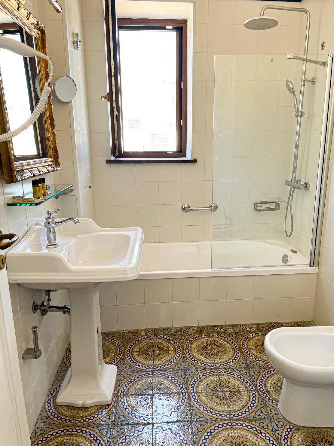 B&B Faraglione Lipari  Buitenkant foto